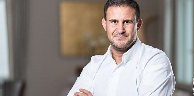 2017-02-02 10 09 35-Sternekoch Klaus Erfort unterstützt Frankfurter Caterer - Allgemeine Hotel- und 