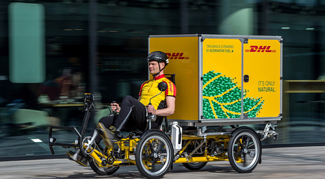 2017-03-02 14 52 21-DHL testet Paketzustellung per Fahrrad - COMPUTER BILD