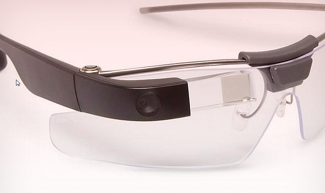 2017-08-28 04 59 12-„Google“ atgaivino akinių projektą - Verslo žinios