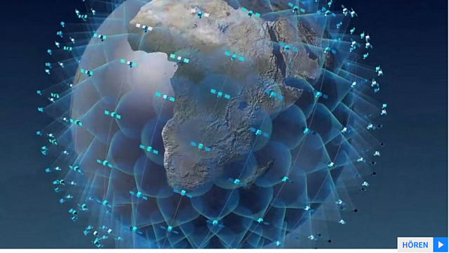 2017-10-08 07 59 01-Satelliten aus Serienproduktion - Mehr als 600 OneWeb-Satelliten für das Interne