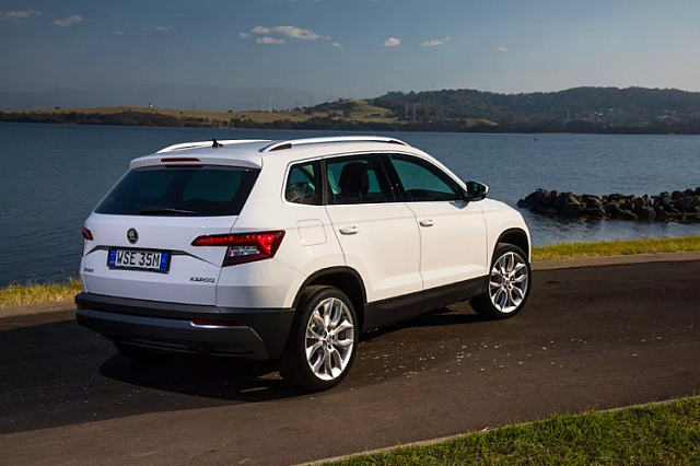 FireShot Capture 196 - 2018 Skoda Karoq 110TSI Review I Prac - https practicalmotoring.com.au c