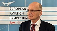 2019-03-26 06 38 12-Video-Interview mit Ulrich Schulte-Strathaus Airline-Experte fordert besseres M