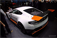 Aston Martin3